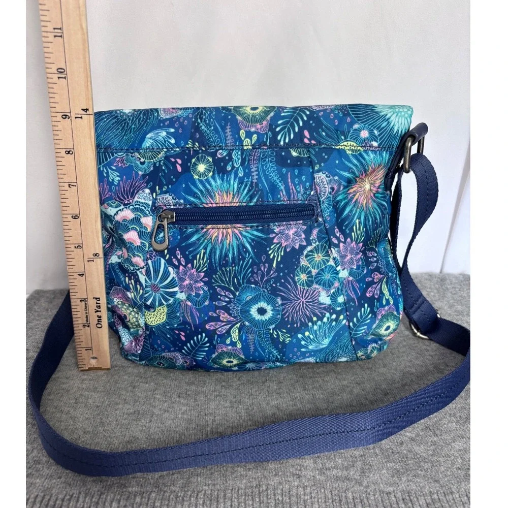 Sakroots Blue Sea Turtle Coral Crossbody Bag Adjustable Strap Messenger Nwot